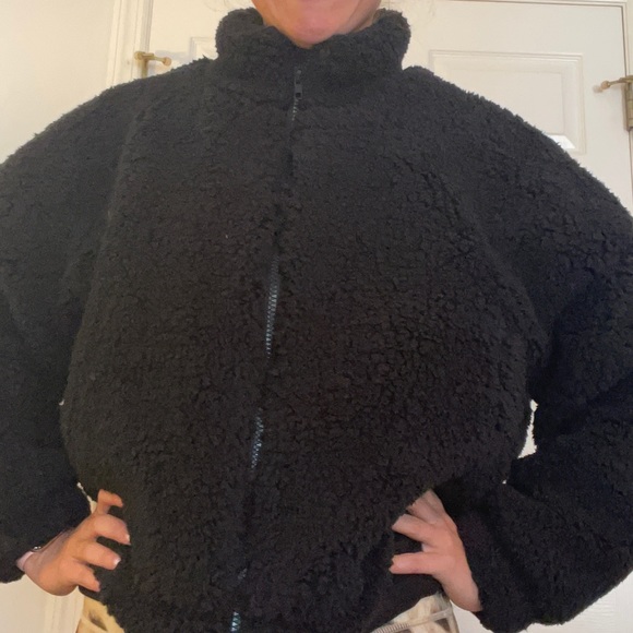 Fuzzy black jacket - Picture 2 of 3